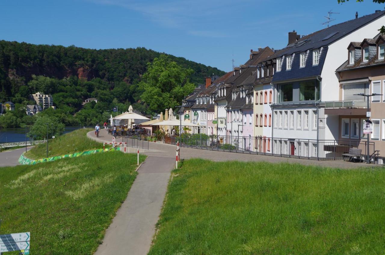 Wohnen Am Trierer Moselufer Apartment ภายนอก รูปภาพ